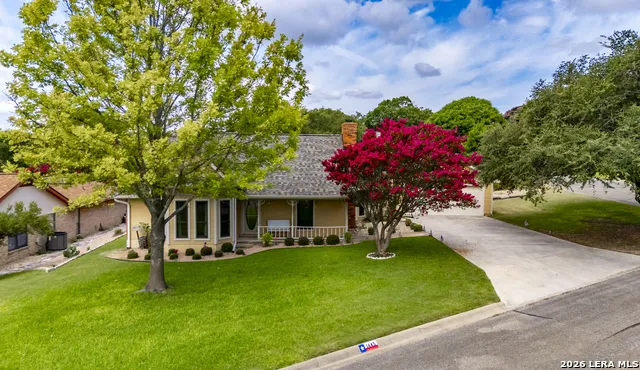 1445 Gloucester Point Kerrville, TX 78028