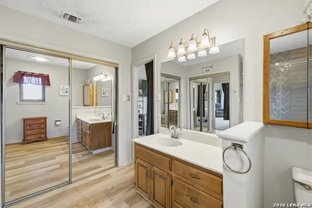 1445 Gloucester Point Kerrville, TX 78028