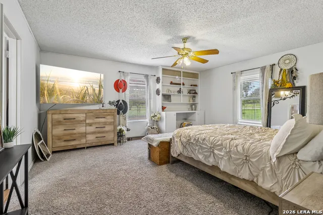 215 DEER RUN ST Pleasanton, TX 78064