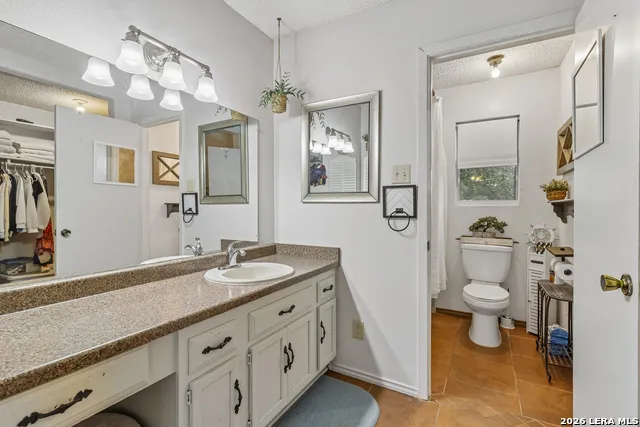 215 DEER RUN ST Pleasanton, TX 78064