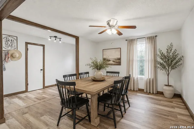 215 DEER RUN ST Pleasanton, TX 78064
