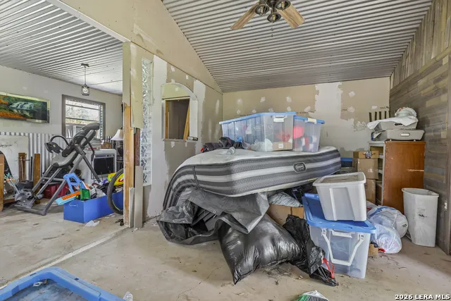 215 DEER RUN ST Pleasanton, TX 78064