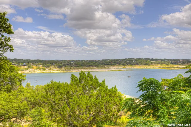 937 Hillcrest Canyon Lake, TX 78133