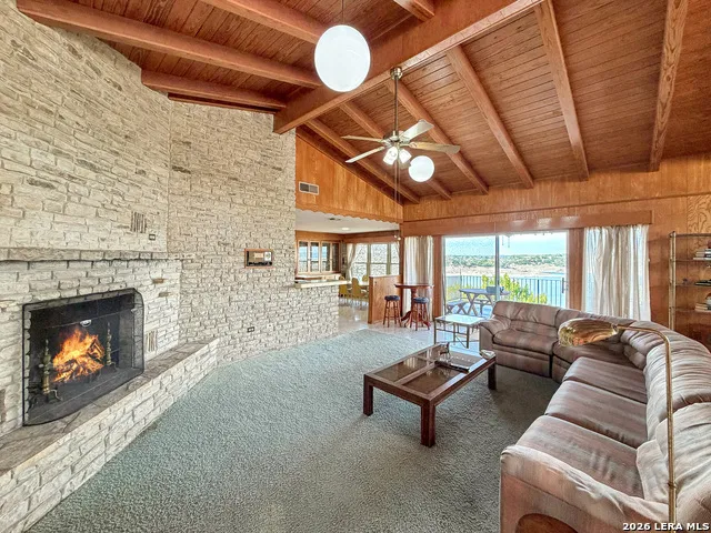 937 Hillcrest Canyon Lake, TX 78133