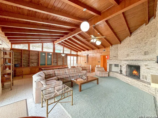 937 Hillcrest Canyon Lake, TX 78133