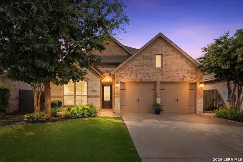 361 LACEY OAK LOOP