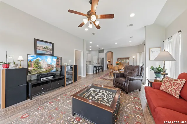 361 LACEY OAK LOOP San Marcos, TX 78666