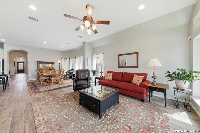 361 LACEY OAK LOOP San Marcos, TX 78666