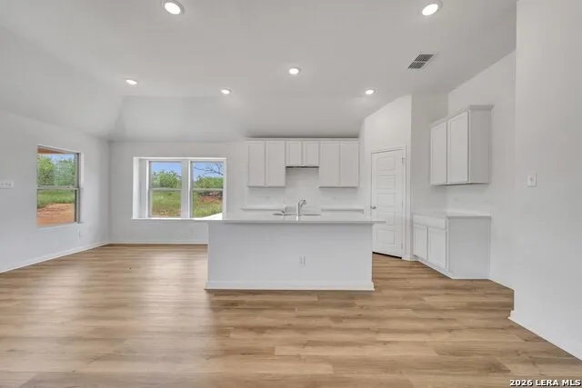 120 Greeley Drive Floresville, TX 78114