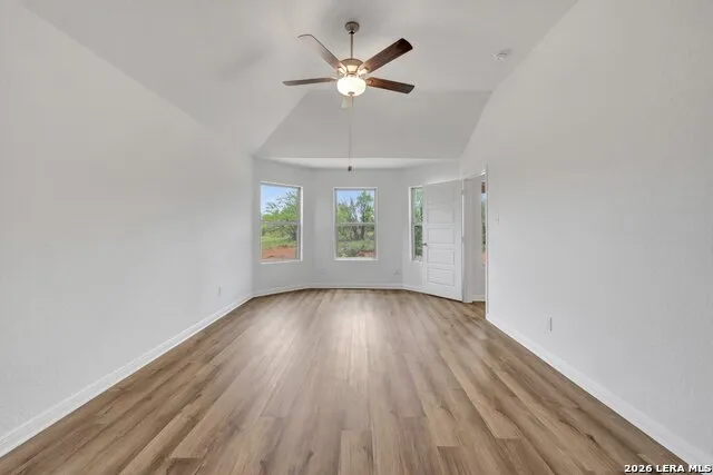 120 Greeley Drive Floresville, TX 78114