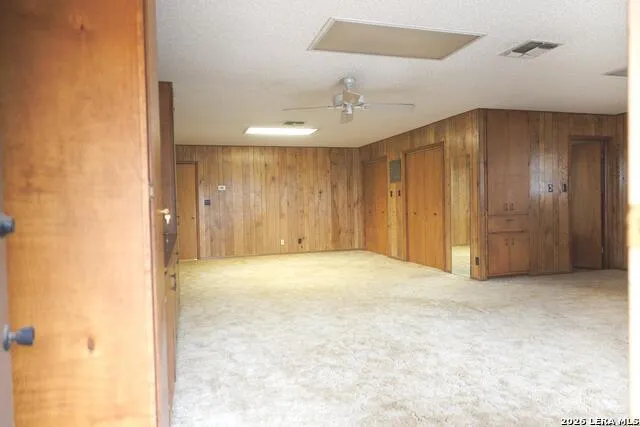 105 S Sayers Devine, TX 78016