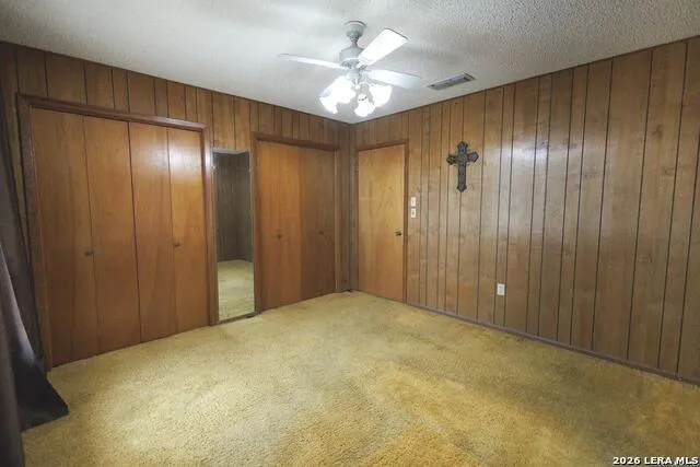 105 S Sayers Devine, TX 78016