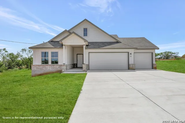 104 Greeley Drive Floresville, TX 78114