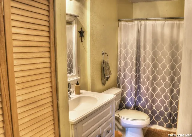 22 George Hoover Leakey, TX 78873