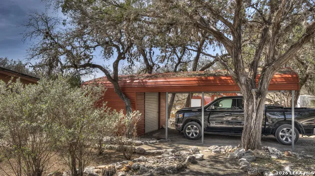 22 George Hoover Leakey, TX 78873
