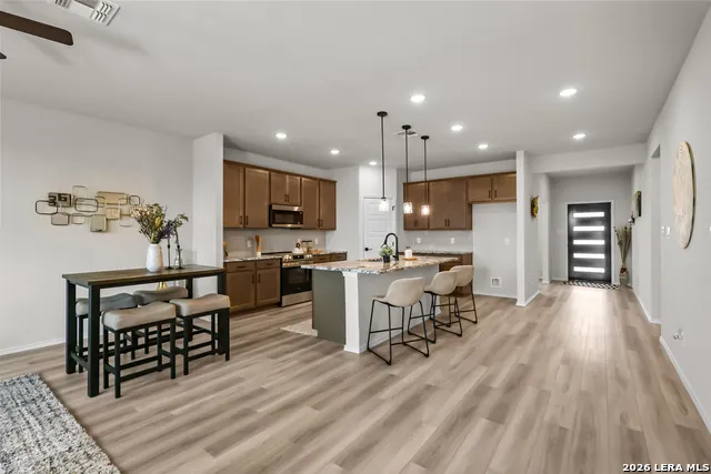 409 Jills Path Seguin, TX 78155