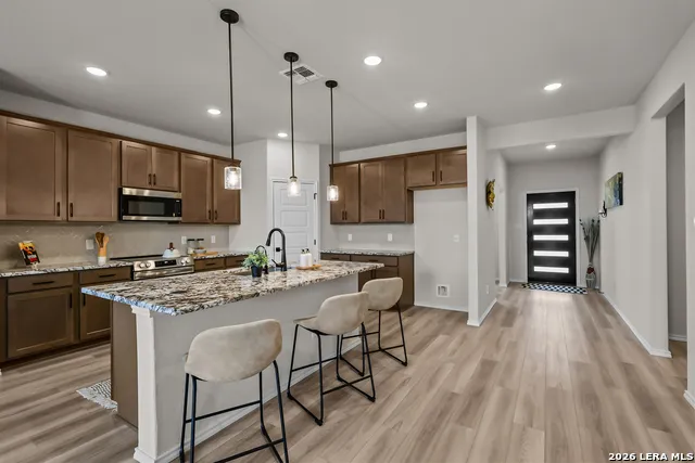 409 Jills Path Seguin, TX 78155