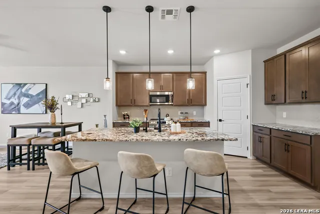 409 Jills Path Seguin, TX 78155