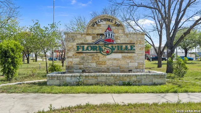 117 Prescott Drive Floresville, TX 78114