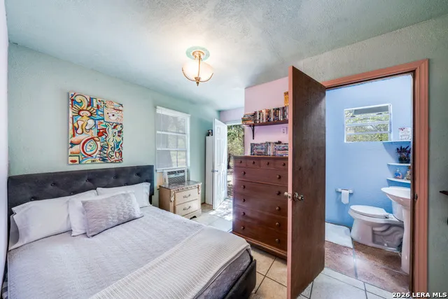 1723 Medina Circle San Antonio, TX 78264