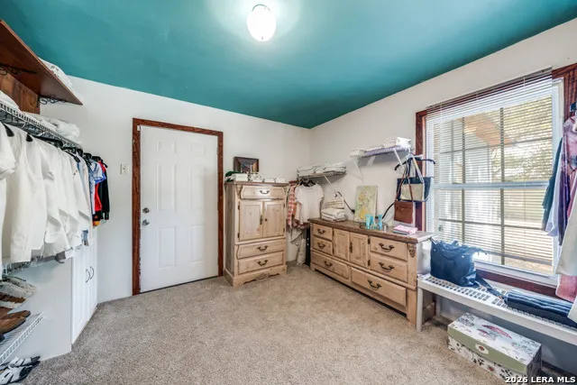 1723 Medina Circle San Antonio, TX 78264