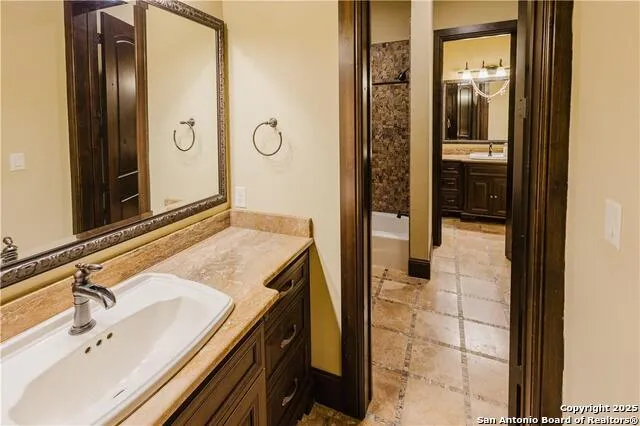 1024 spanish New Braunfels, TX 78132