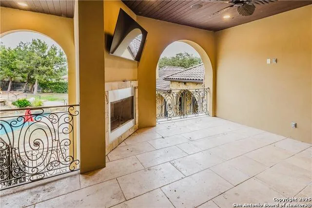 1024 spanish New Braunfels, TX 78132