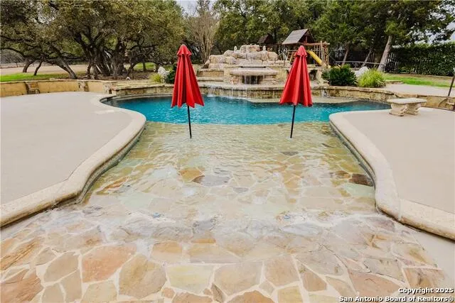 1024 spanish New Braunfels, TX 78132