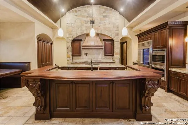 1024 spanish New Braunfels, TX 78132