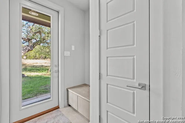 1280 stoney ridge Bulverde, TX 78163