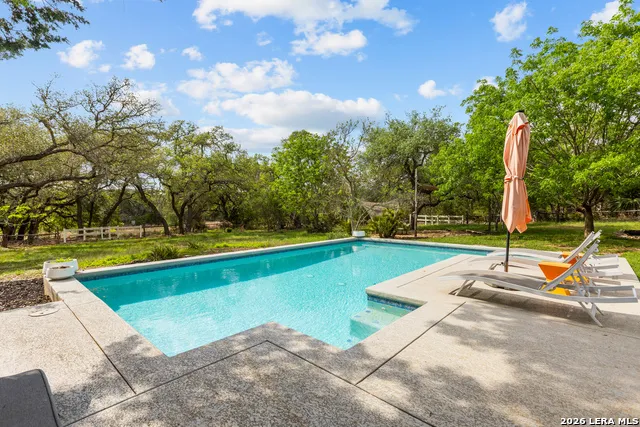 1280 stoney ridge Bulverde, TX 78163