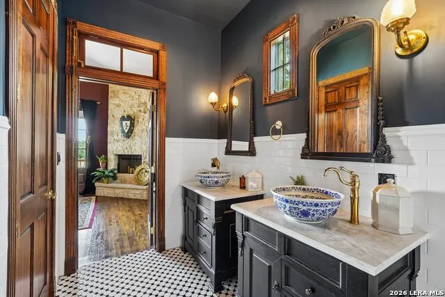 162 Flowering Sage Lane Fredericksburg, TX 78624