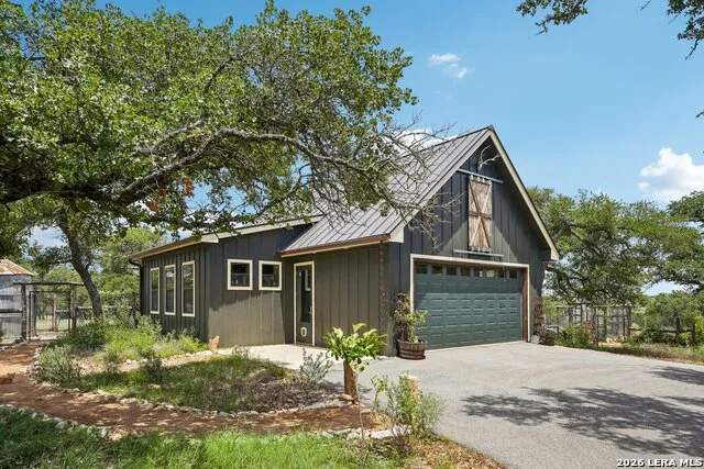 162 Flowering Sage Lane Fredericksburg, TX 78624