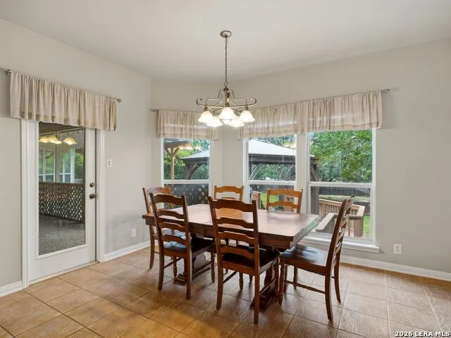 9406 Potters Point Helotes, TX 78023