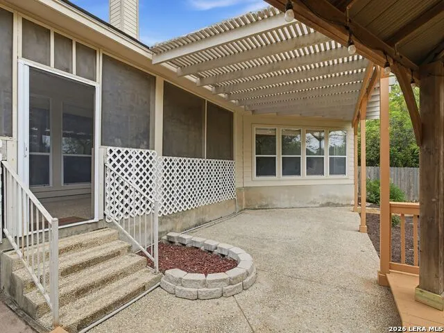 9406 Potters Point Helotes, TX 78023