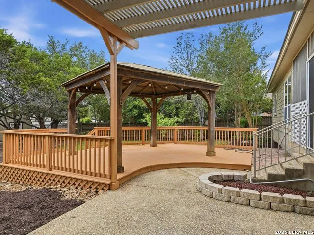9406 Potters Point Helotes, TX 78023