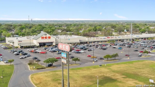 128 Greeley Drive Floresville, TX 78114