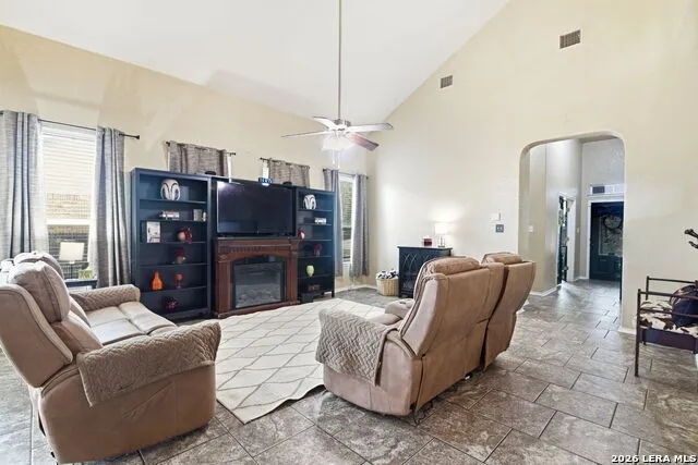 10232 COLONEL RDG Schertz, TX 78154