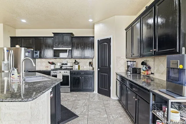 10232 COLONEL RDG Schertz, TX 78154
