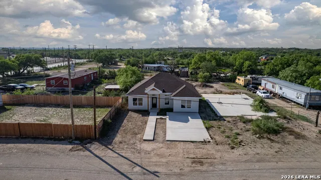39 VICTORIANO AVE Eagle Pass, TX 78852