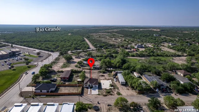 39 VICTORIANO AVE Eagle Pass, TX 78852