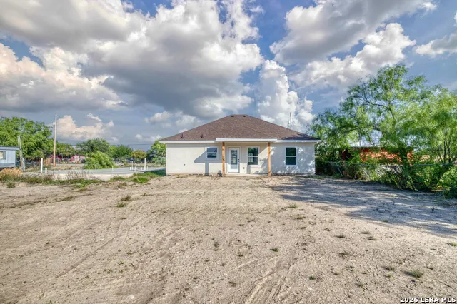 39 VICTORIANO AVE Eagle Pass, TX 78852