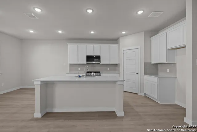6575 Bufflehead Bend Leon Valley, TX 78240