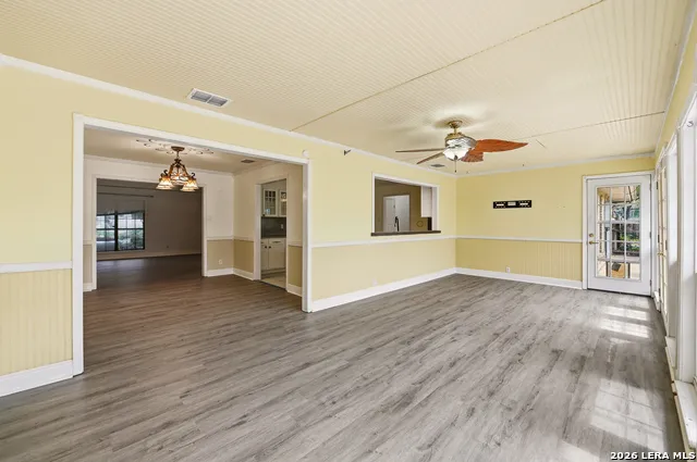 1320 CONTINENTAL DR Pleasanton, TX 78064