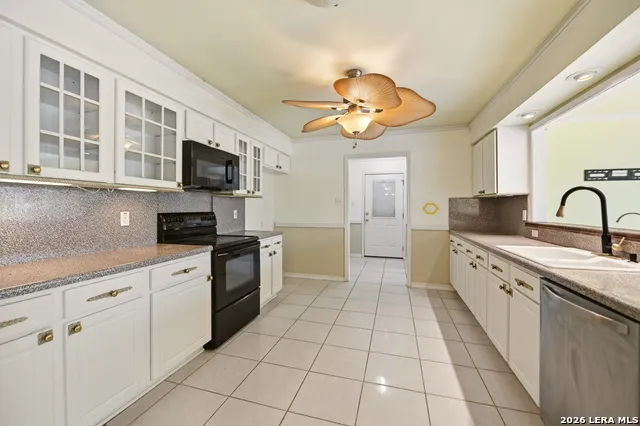 1320 CONTINENTAL DR Pleasanton, TX 78064