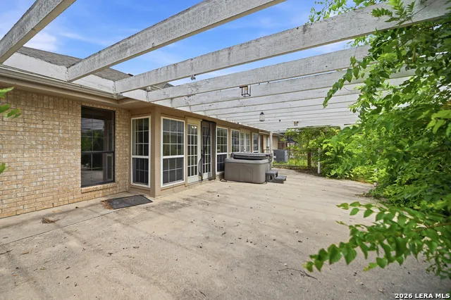 1320 CONTINENTAL DR Pleasanton, TX 78064