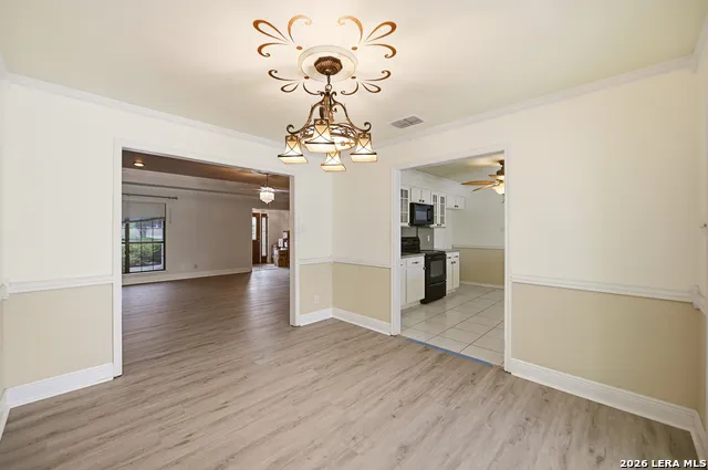 1320 CONTINENTAL DR Pleasanton, TX 78064