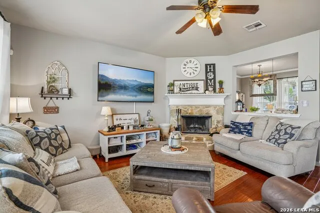 990 OAK PARK Schertz, TX 78154