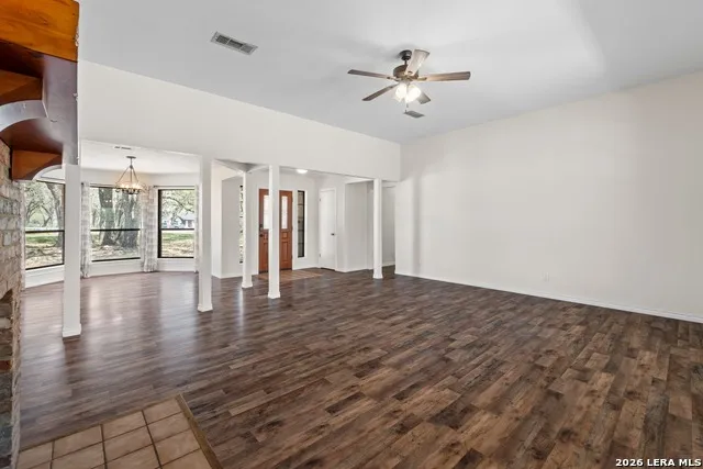 111 CLYDESDALE DR San Marcos, TX 78666