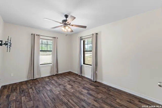 111 CLYDESDALE DR San Marcos, TX 78666